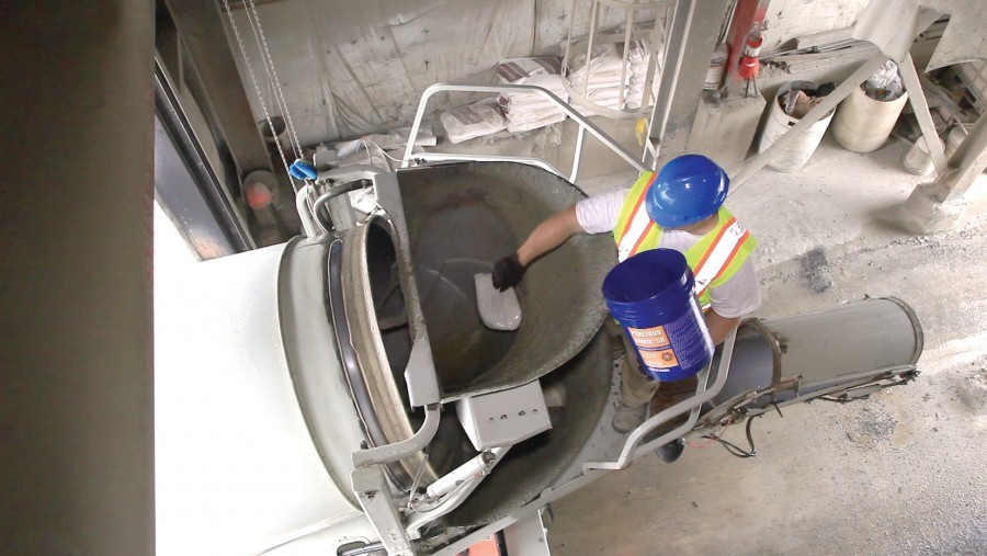 Razorback Concrete Company, the ready-mix supplier, added PENETRON ADMIX to the mix for the foundation slabs and retaining walls of the inspection pits and facility building