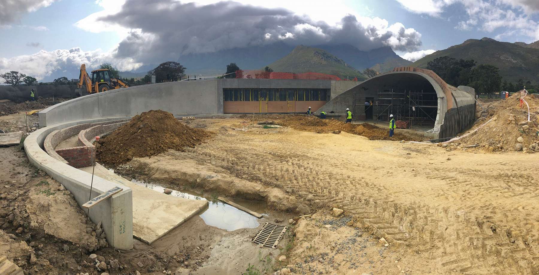 The Bosjes Farm, a winery in Western Cape, South Africa, used PENETRON ADMIX to waterproof below-grade concrete retaining walls, roof slabs and a stepping weir structure